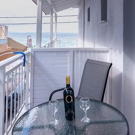 Votsalo شقة بوليخرونو